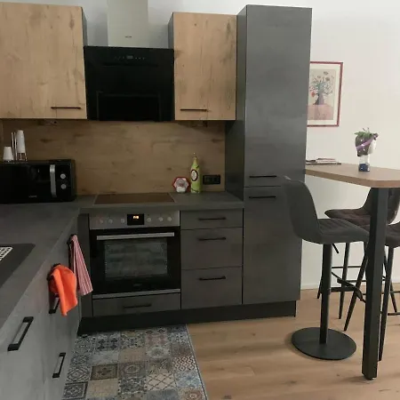Dany And Ele Apartman *